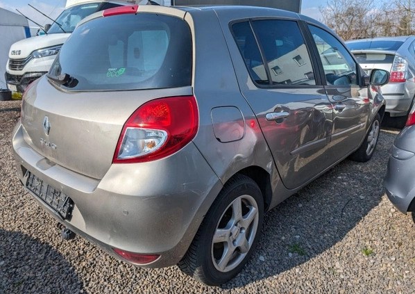 Renault Clio cena 10990 przebieg: 163454, rok produkcji 2010 z Bodzentyn małe 16